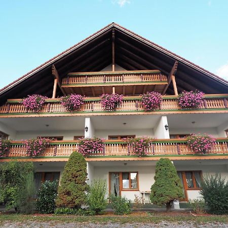 Landgasthof Zum Schwarzen Grat Isny im Allgäu Exterior foto